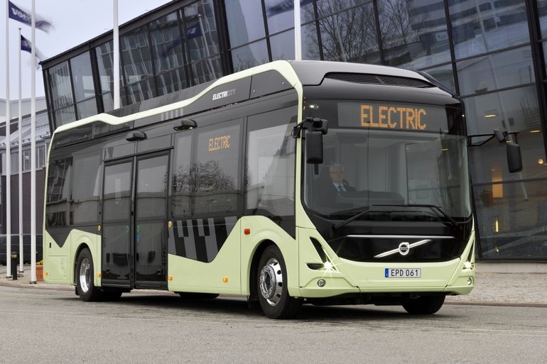electricity-gothenburg-volvo-electric-bus-1